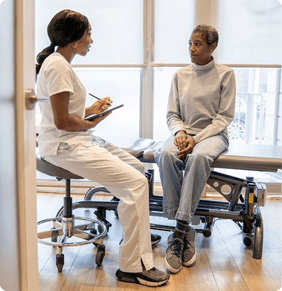 Therapist and patient during a consultation